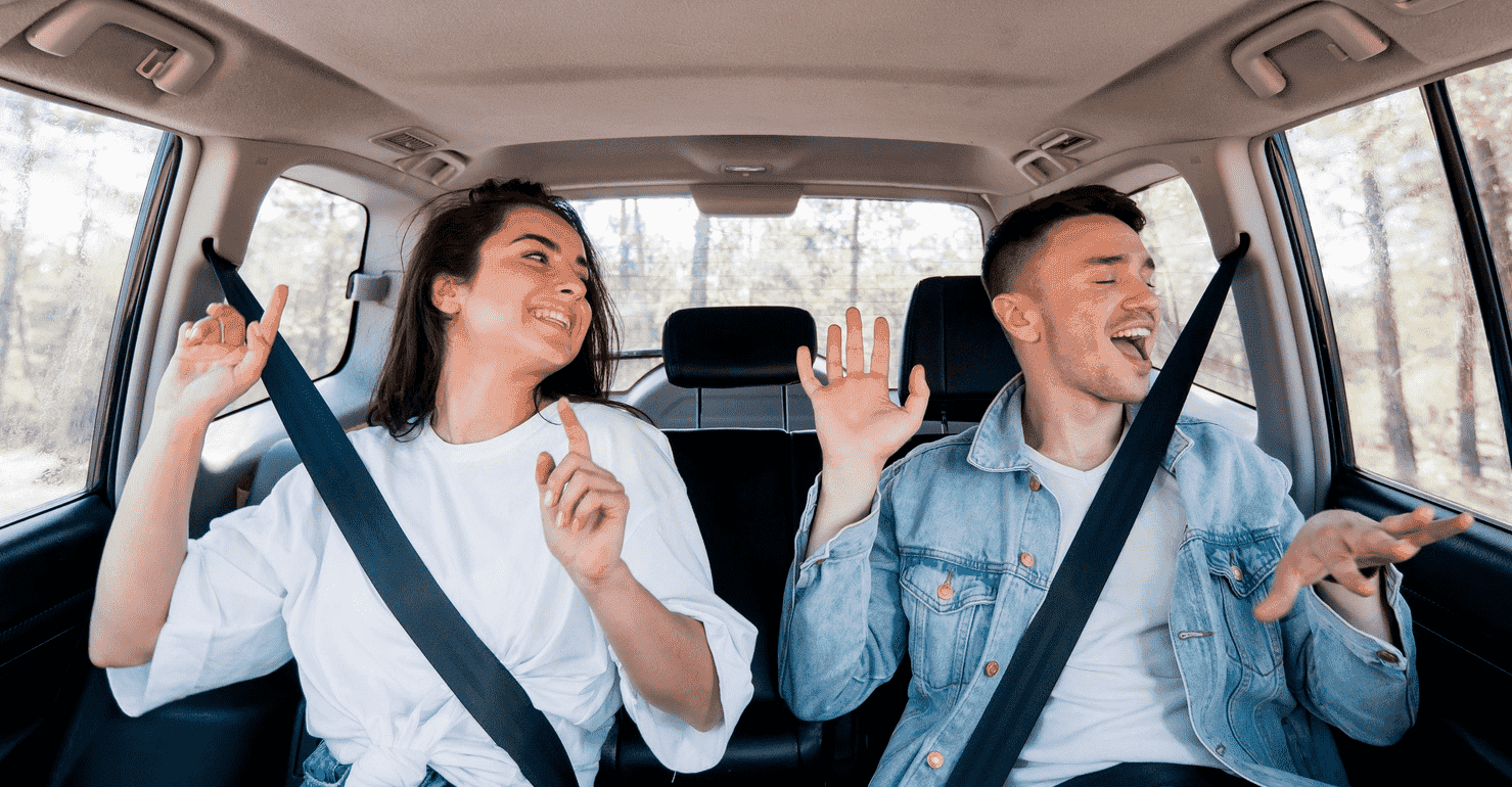 ركاب في السيارة